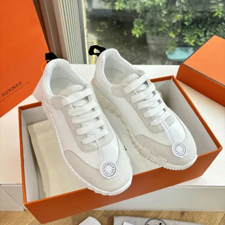 エルメス スニーカー
