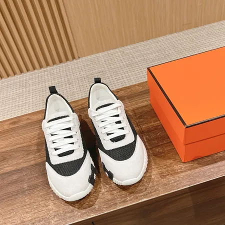 エルメス スニーカー