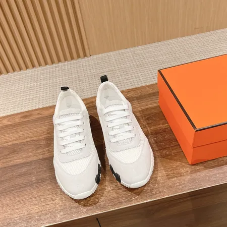 エルメス スニーカー