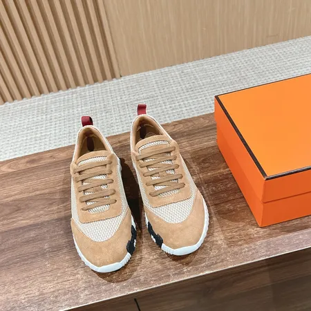 エルメス スニーカー