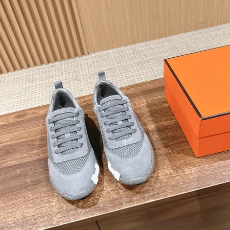 エルメス スニーカー