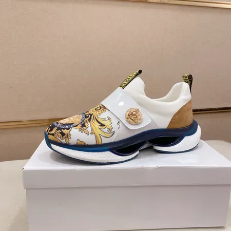 ヴェルサーチ スニーカー