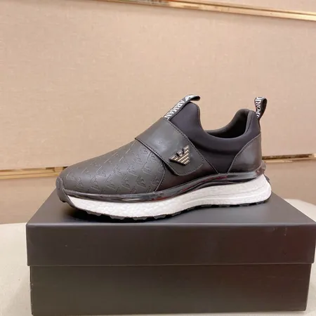 アルマーニ スニーカー