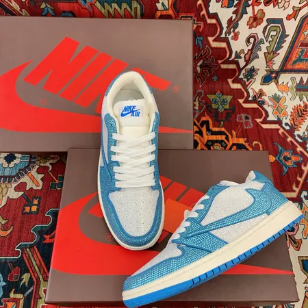 ナイキ カジュアルシューズ