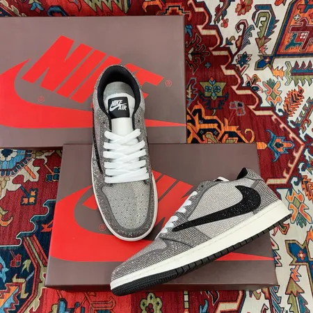 ナイキ カジュアルシューズ