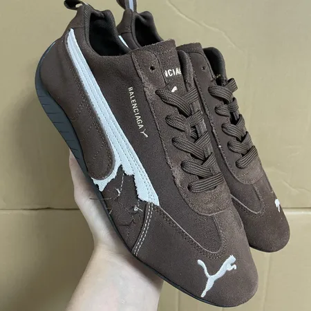 プーマ カジュアルシューズ