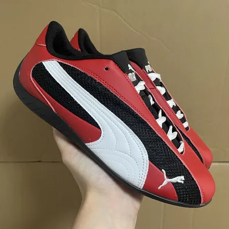 プーマ カジュアルシューズ