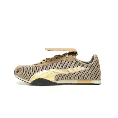 プーマ スニーカー