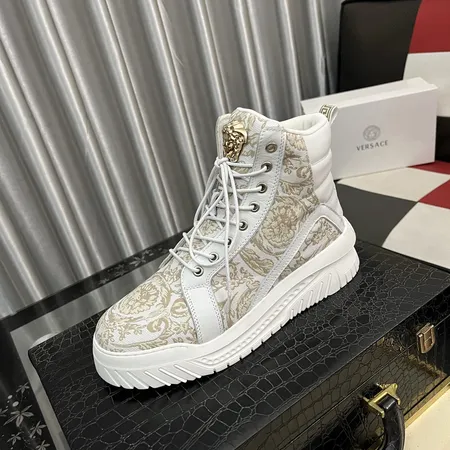 ヴェルサーチ カジュアルシューズ