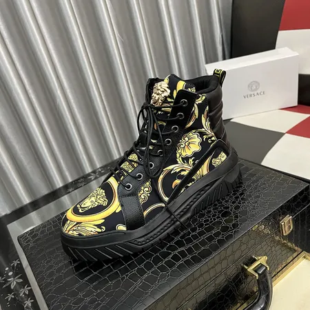 ヴェルサーチ カジュアルシューズ