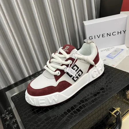 ジバンシィ カジュアルシューズ