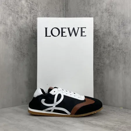 ロエベ カジュアルシューズ