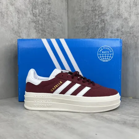 アディダス カジュアルシューズ