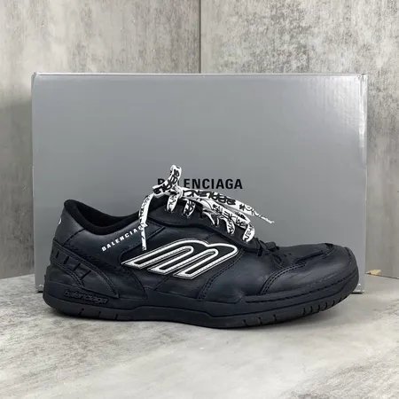 バレンシアガ カジュアルシューズ