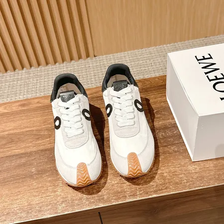 ロエベ カジュアルシューズ