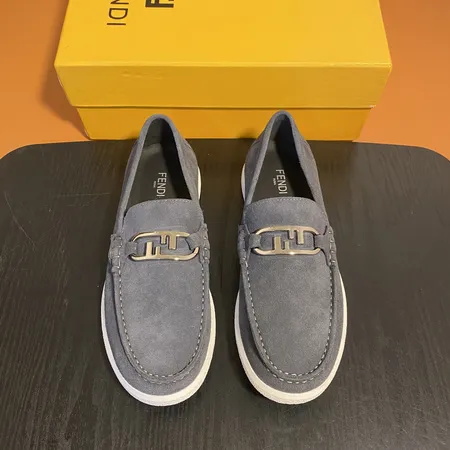 フェンディ カジュアルシューズ