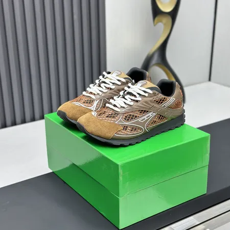 ボッテガ ヴェネタ スニーカー