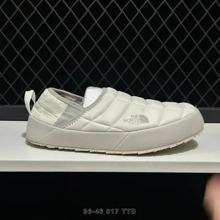 ノースフェイス カジュアルシューズ