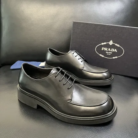 プラダ ビジネスシューズ
