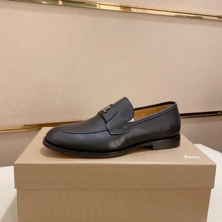 クリスチャン・ルブタン ビジネスシューズ