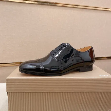 クリスチャン・ルブタン ビジネスシューズ