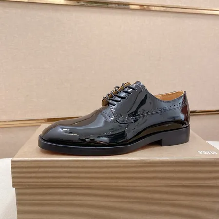 クリスチャン・ルブタン ビジネスシューズ