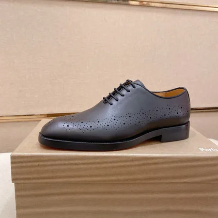 クリスチャン・ルブタン ビジネスシューズ