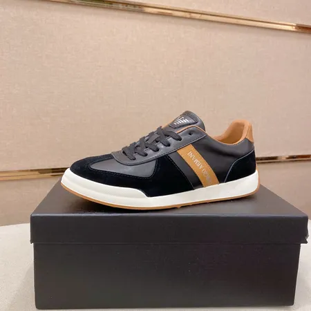 アルマーニ カジュアルシューズ