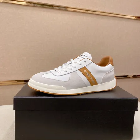 アルマーニ カジュアルシューズ