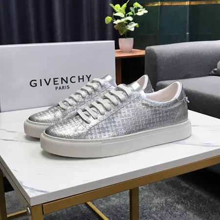 ジバンシィ カジュアルシューズ