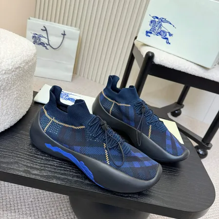 バーバリー ス カジュアルシューズ