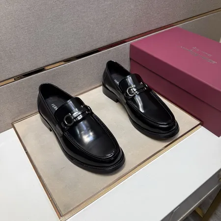 フェラガモ ビジネスシューズ