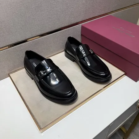 フェラガモ ビジネスシューズ