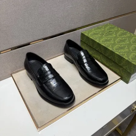 グッチ ビジネスシューズ