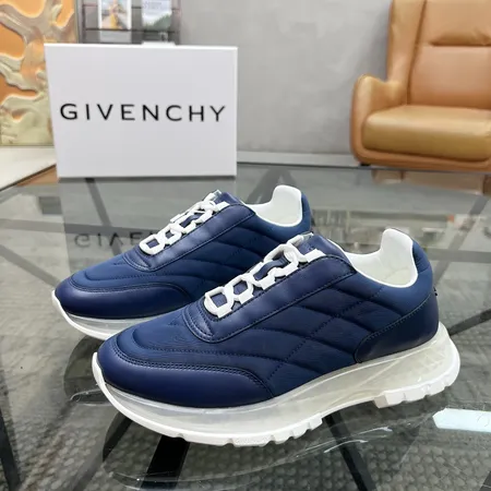 ジバンシィ カジュアルシューズ