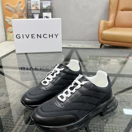 ジバンシィ カジュアルシューズ