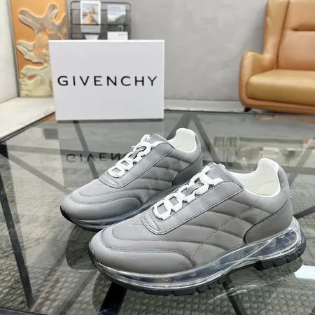 ジバンシィ カジュアルシューズ