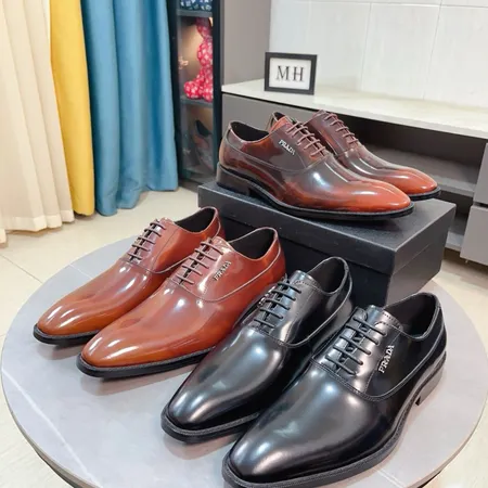 プラダ ビジネスシューズ