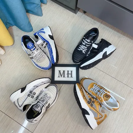 ジバンシィ スニーカー