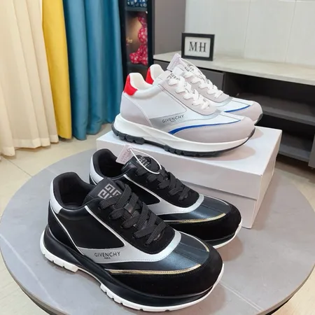 ジバンシィ スニーカー