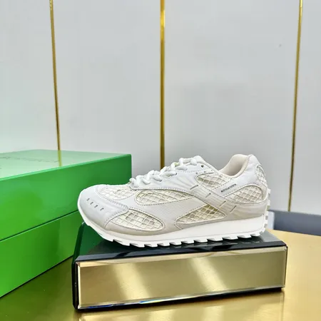 ボッテガ ヴェネタ スニーカー