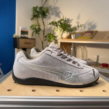 プーマ カジュアルシューズ