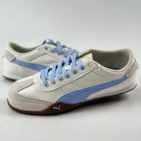 プーマ スニーカー