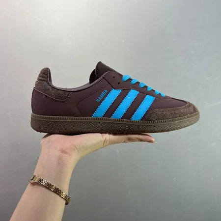 アディダス カジュアルシューズ