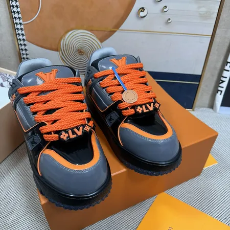 ルイヴィトン カジュアルシューズ