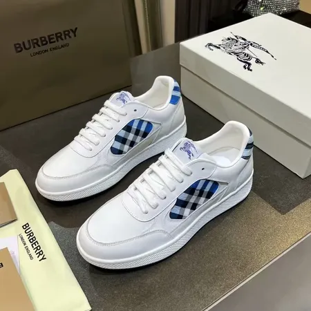 バーバリー ス カジュアルシューズ