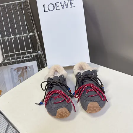 ロエベ カジュアルシューズ