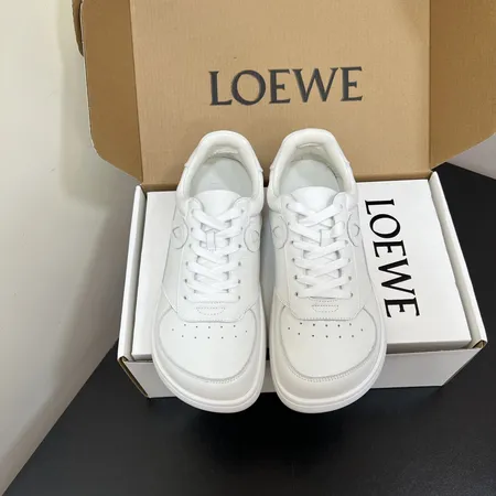 ロエベ カジュアルシューズ