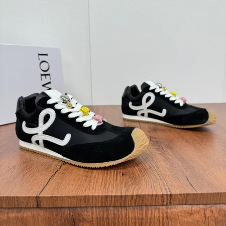 ロエベ カジュアルシューズ