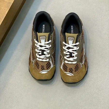 ボッテガ ヴェネタ カジュアルシューズ